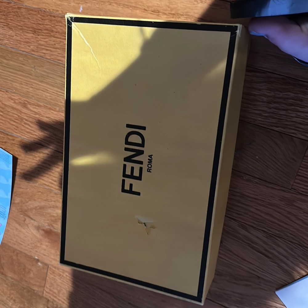 Never worn before gorgeous fendi shoes